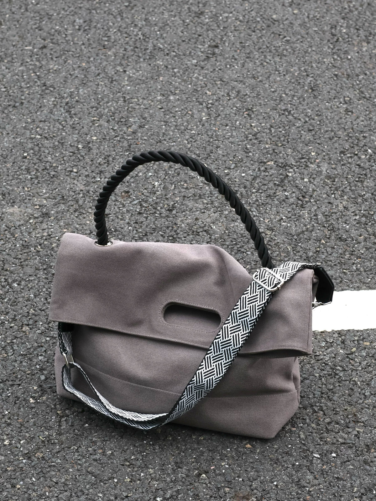 Men's Retro Large Casual Commuter Crossbody Bag