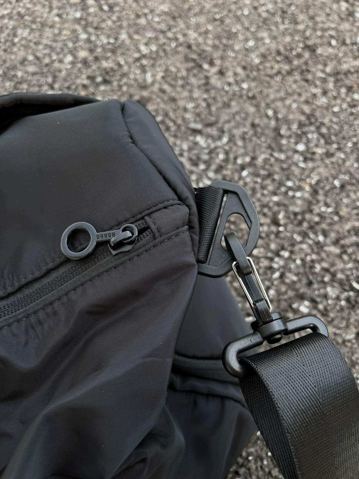 Unisex Dry and Wet Separation Large Capacity Crossbody Travel Bag