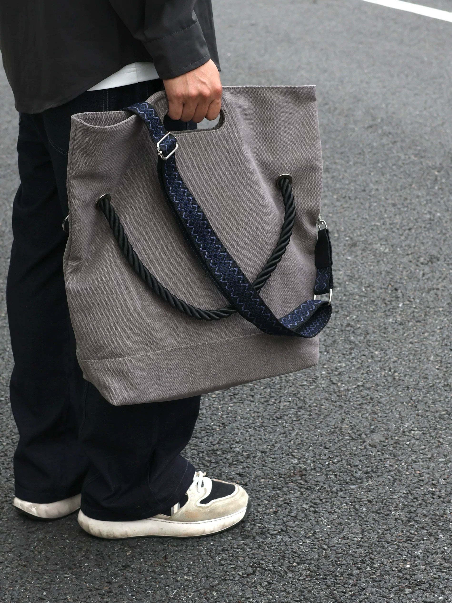 Men's Retro Large Casual Commuter Crossbody Bag