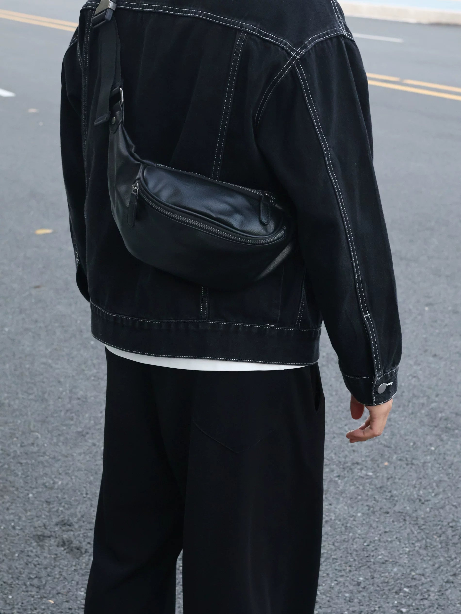 Men's Genuine Leather Casual Shoulder Crossbody Chest Bag