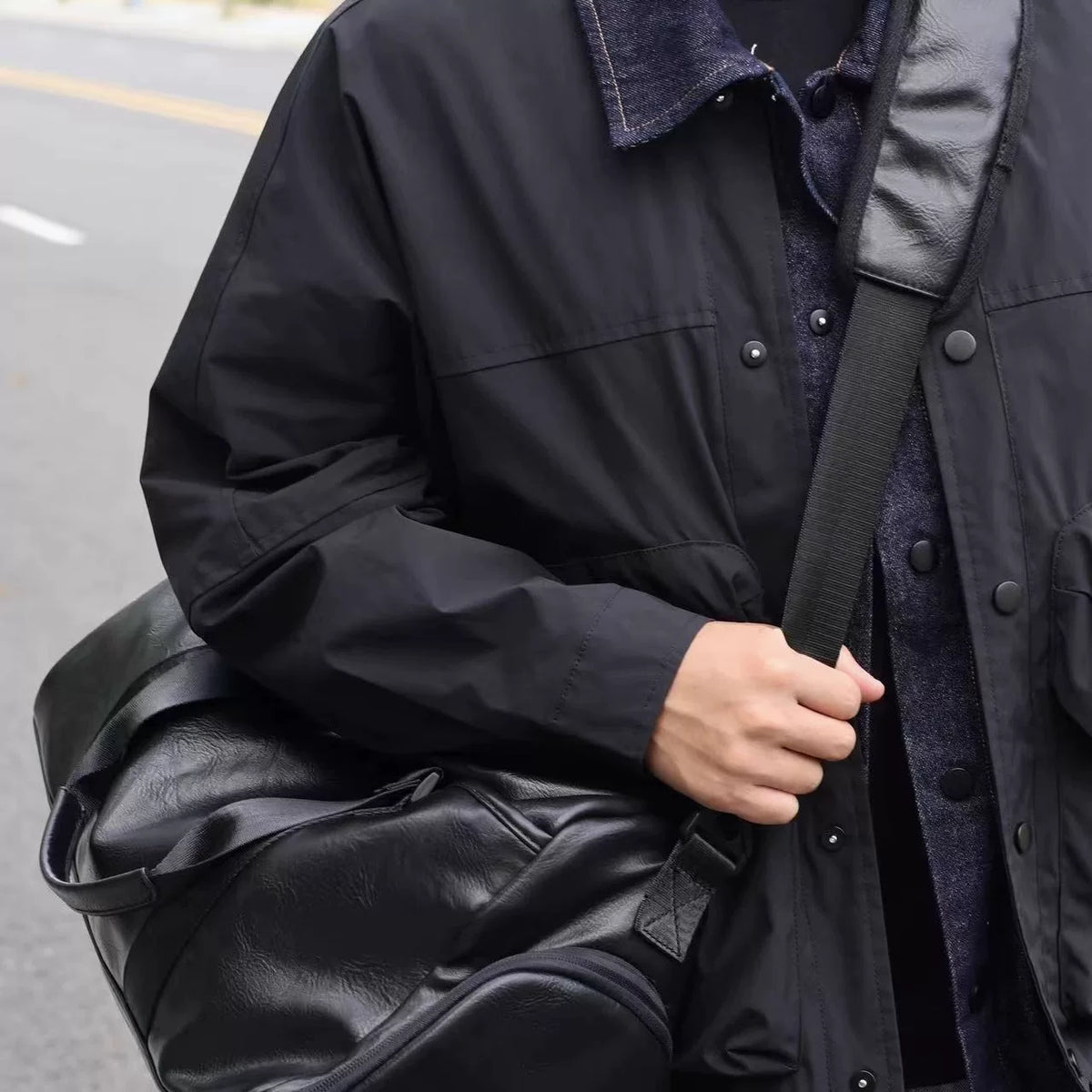 Unisex Dry and Wet Separation Large Capacity Crossbody Travel Bag