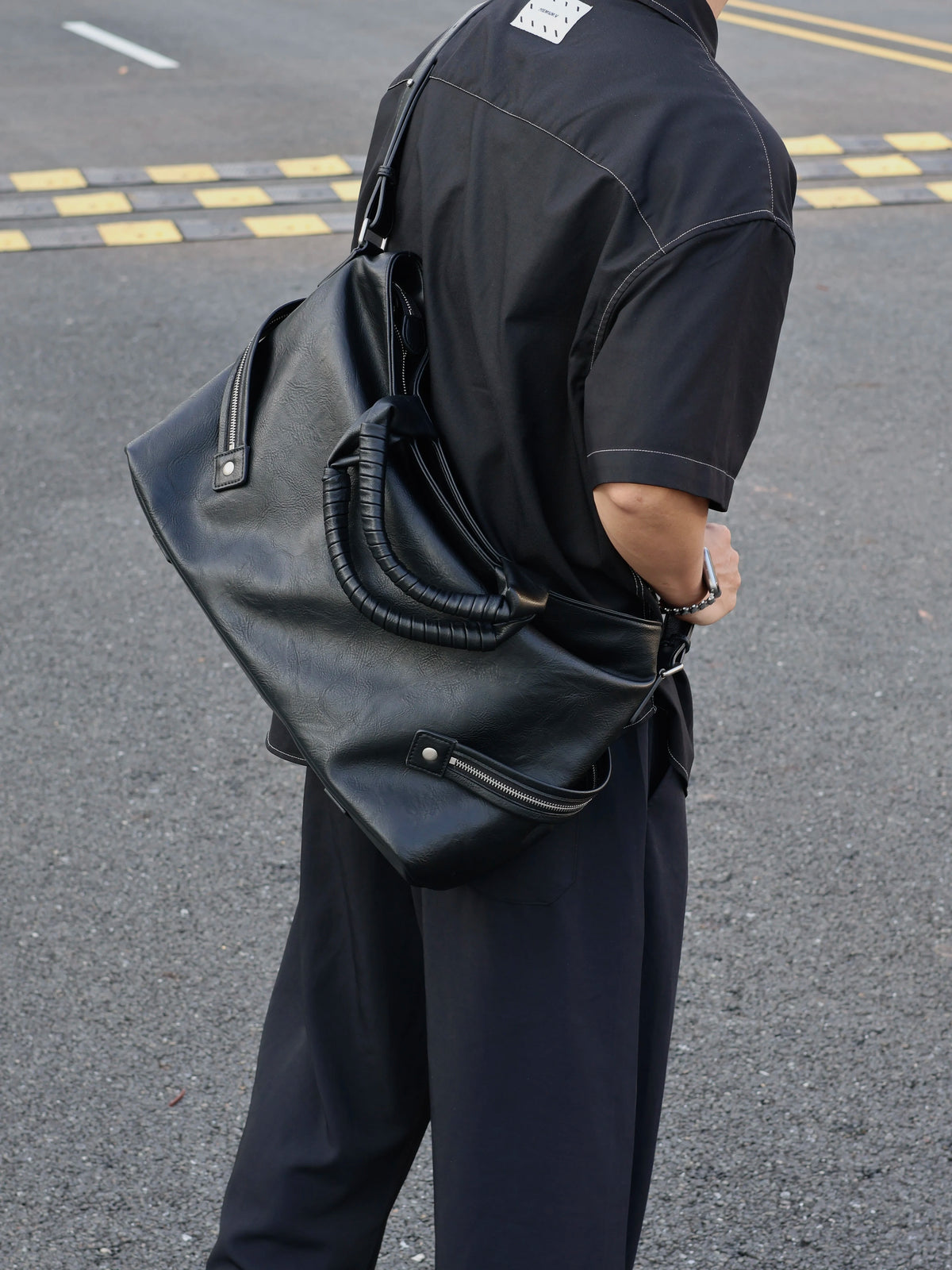 Men's Large Casual Commuter Laptop Crossbody Bag