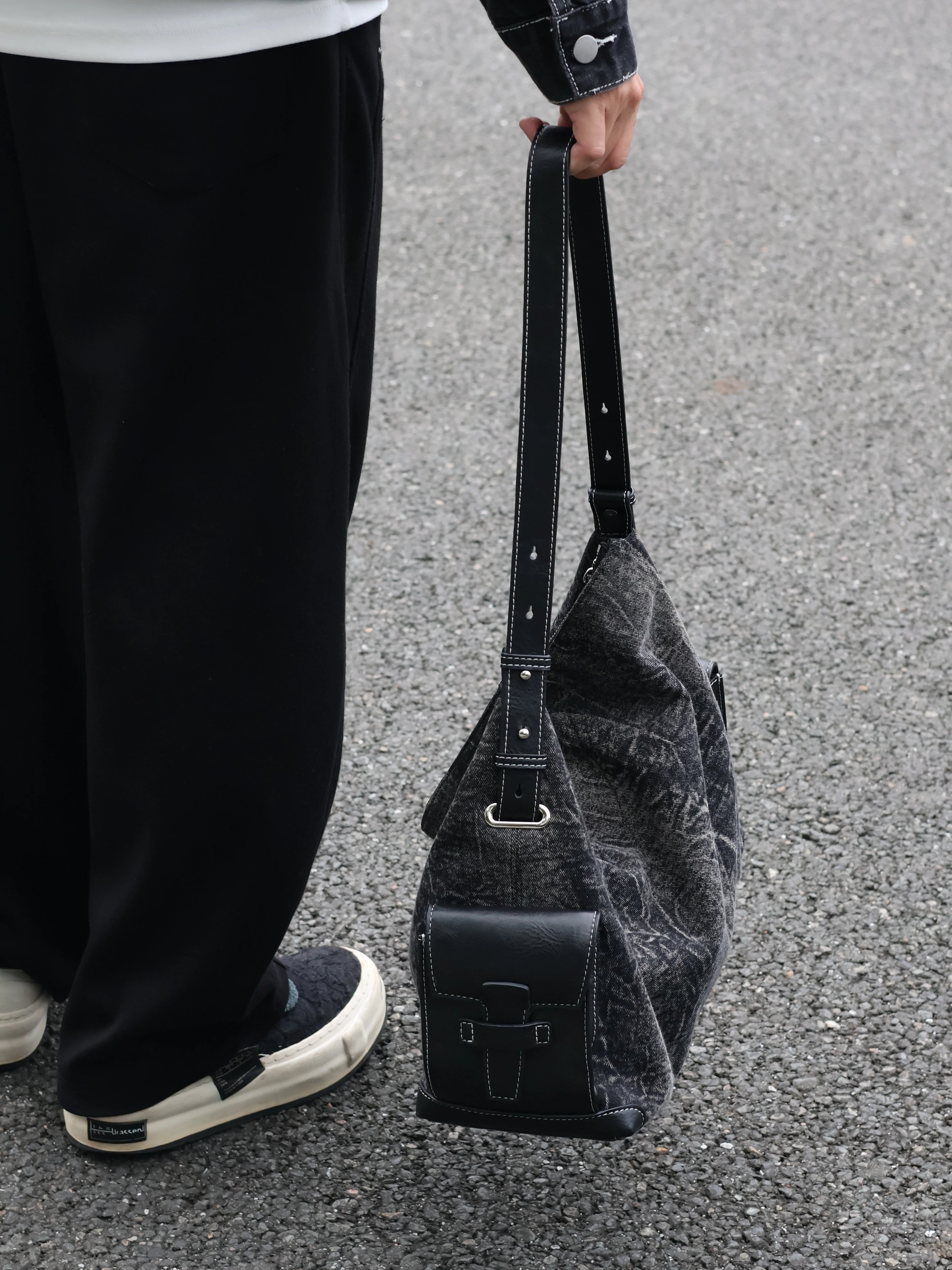 Men's Large Casual Commuter Crossbody Bag