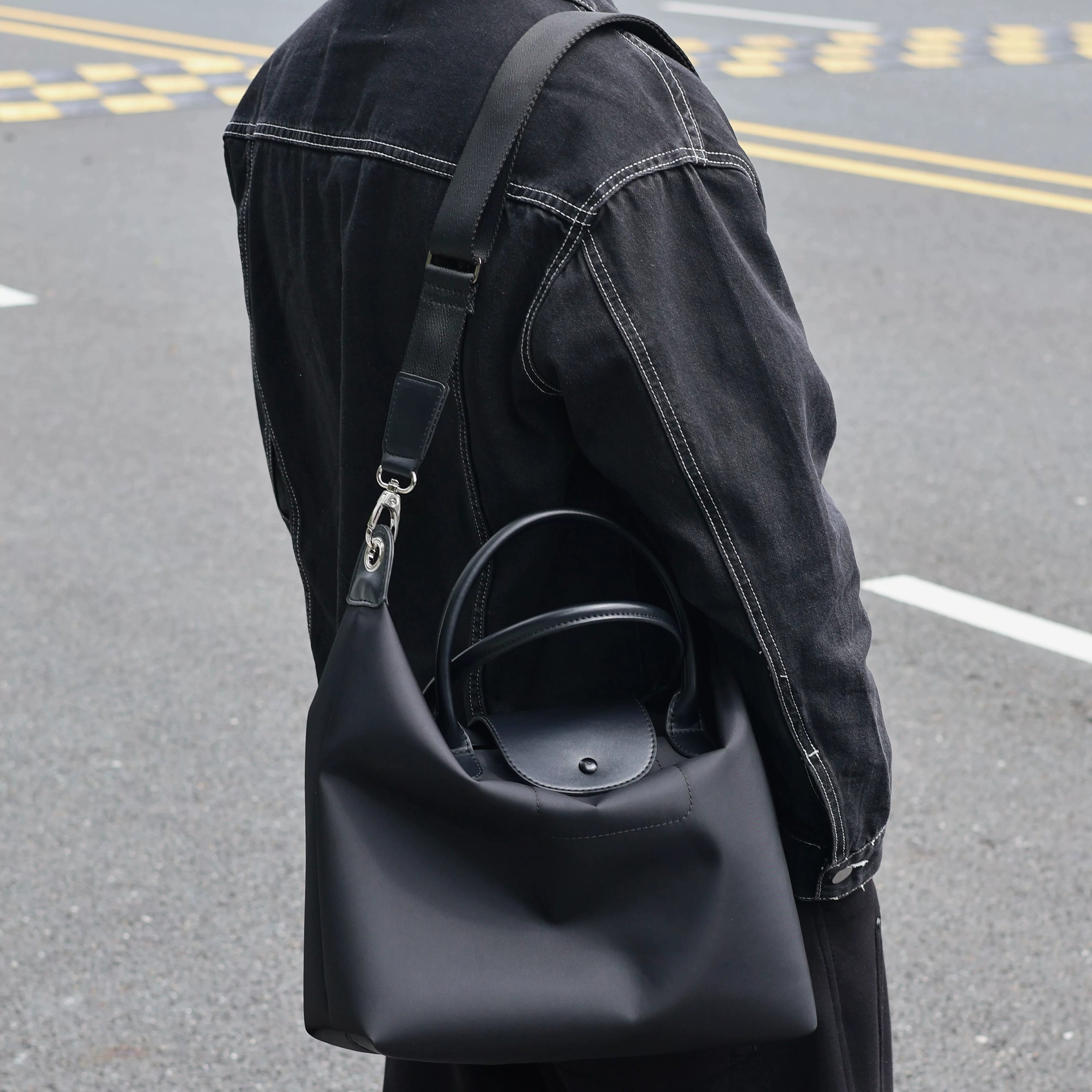 Unisex Casual Lightweight Hobo Shoulder Crossbody Bag