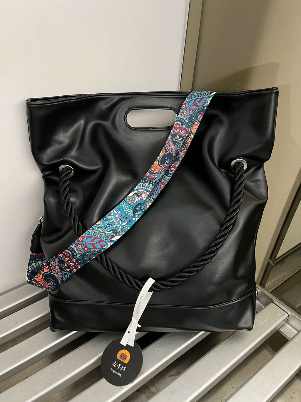Extra large shoulder bag, sports sports bag, high-end