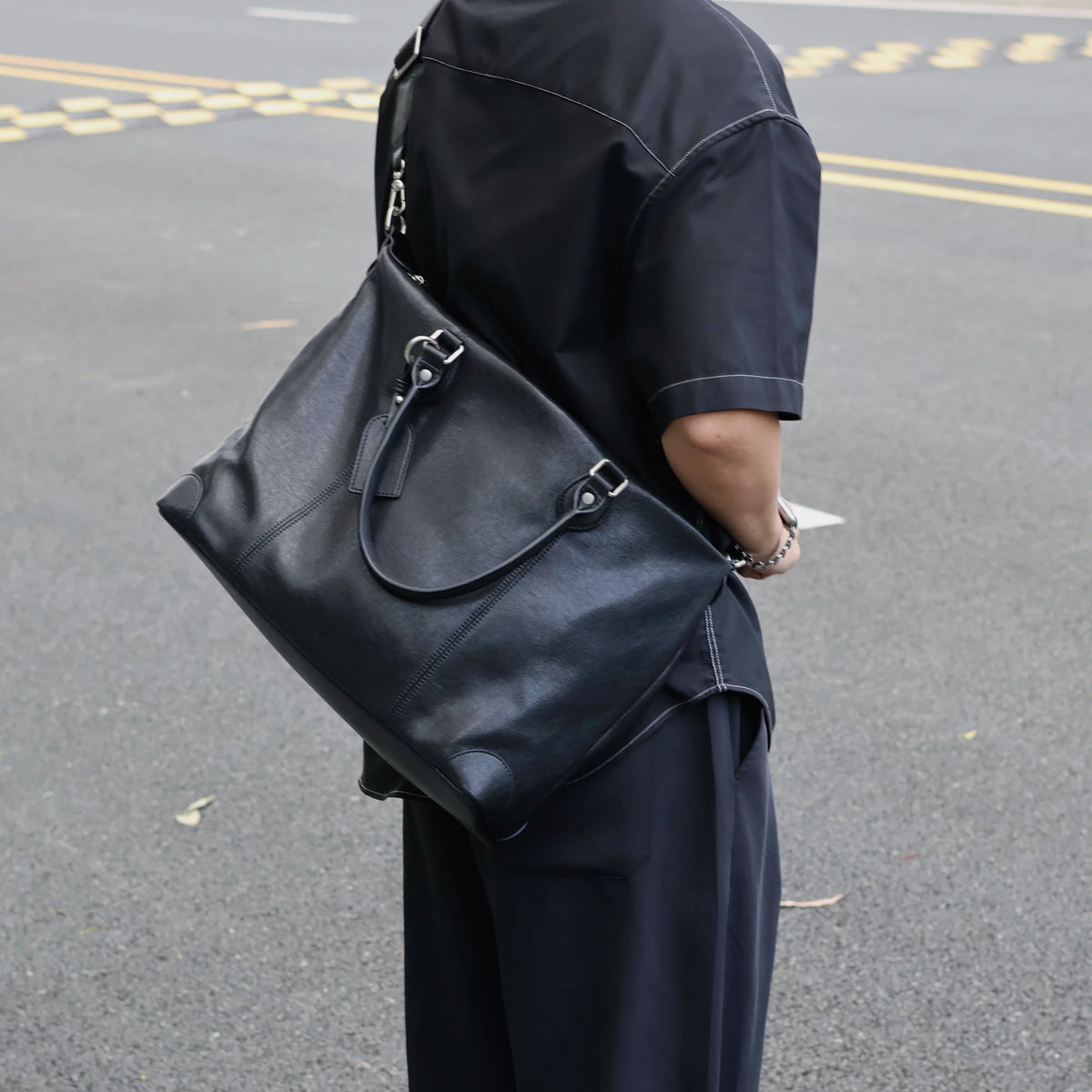 Men's Genuine Leather Large Casual Shoulder Crossbody Bag