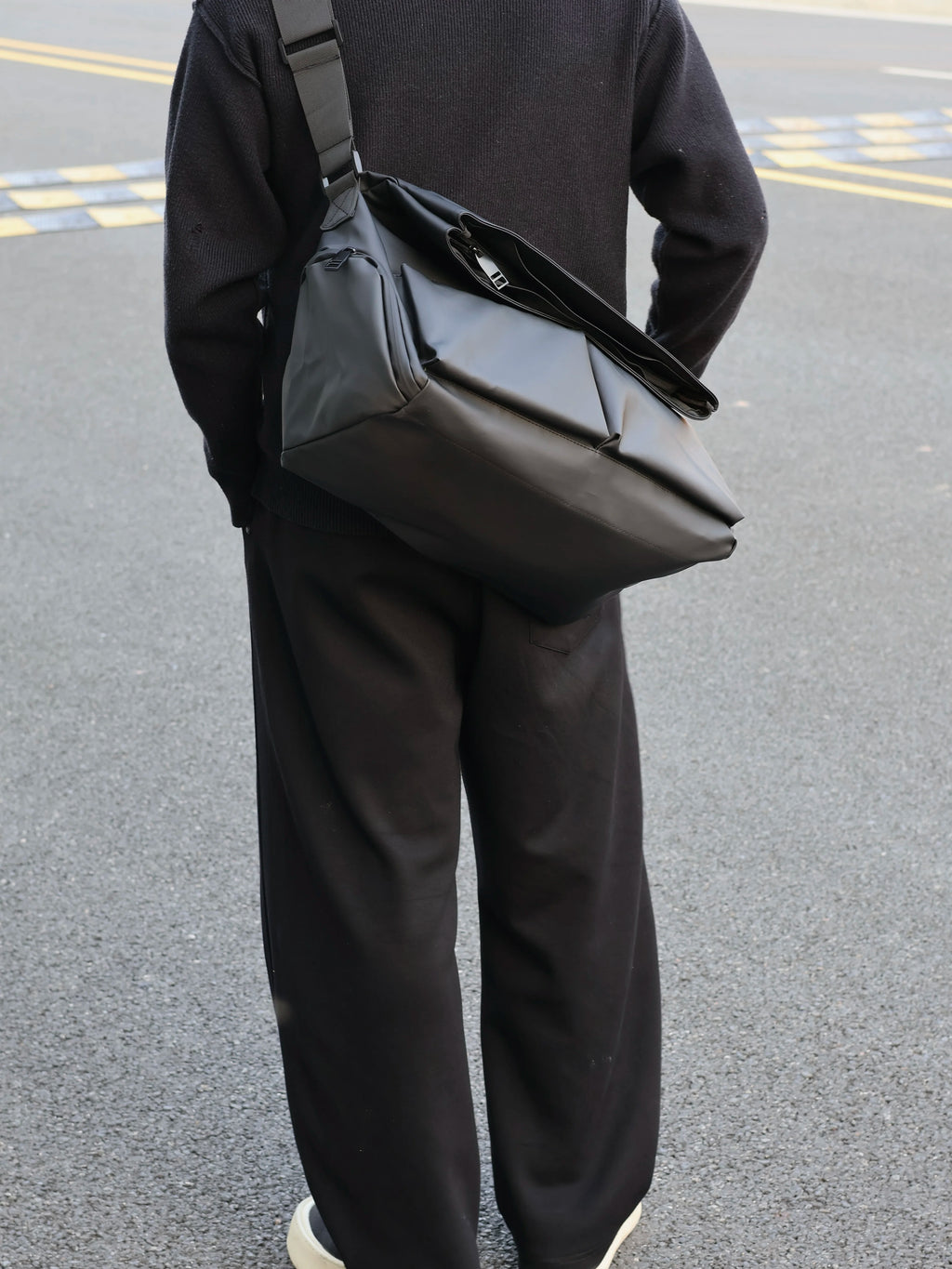 Unisex Large Faux Leather Casual Gym Crossbody Bag