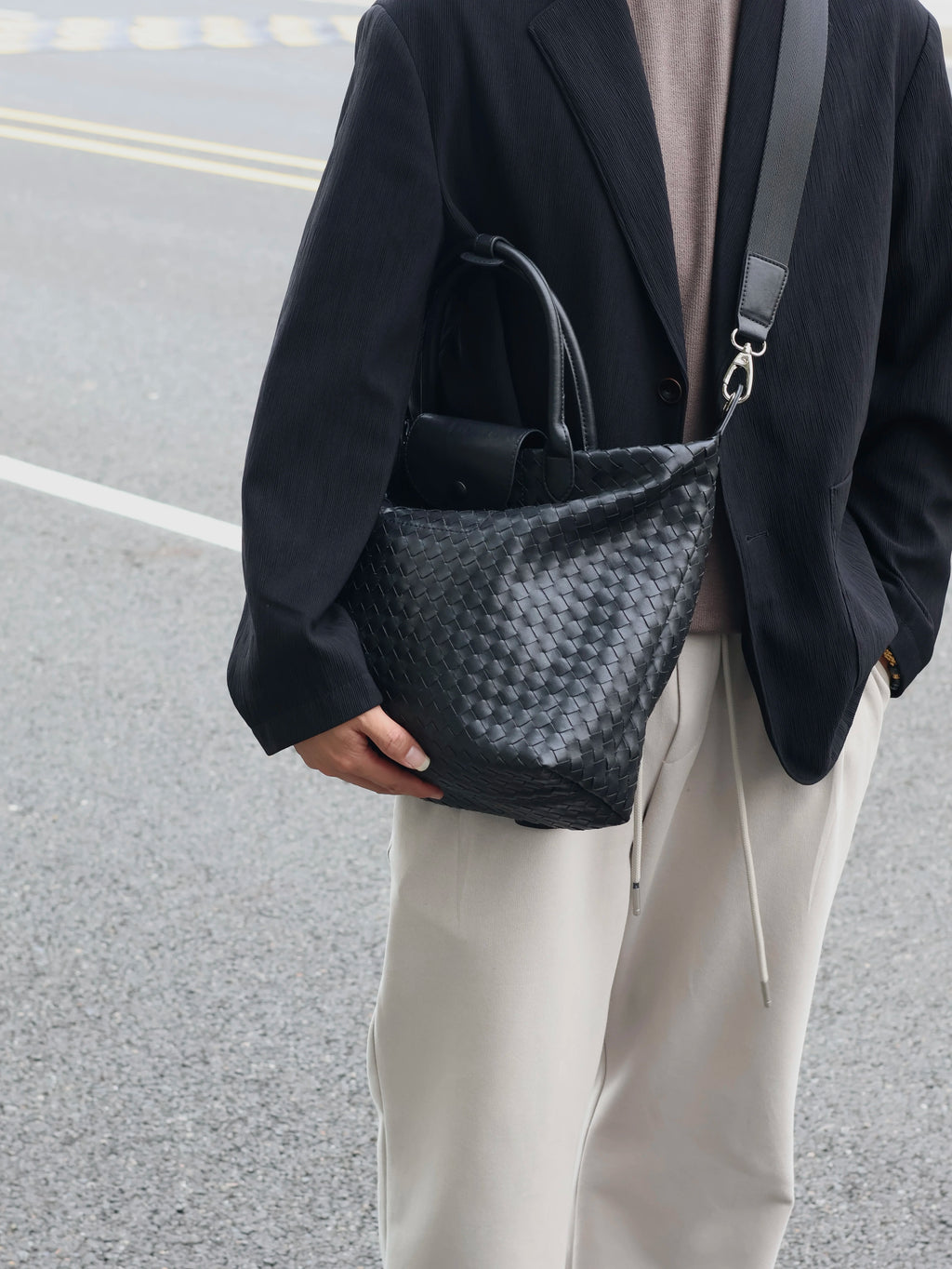 Men's Large Casual Woven Dumpling Crossbody Bag