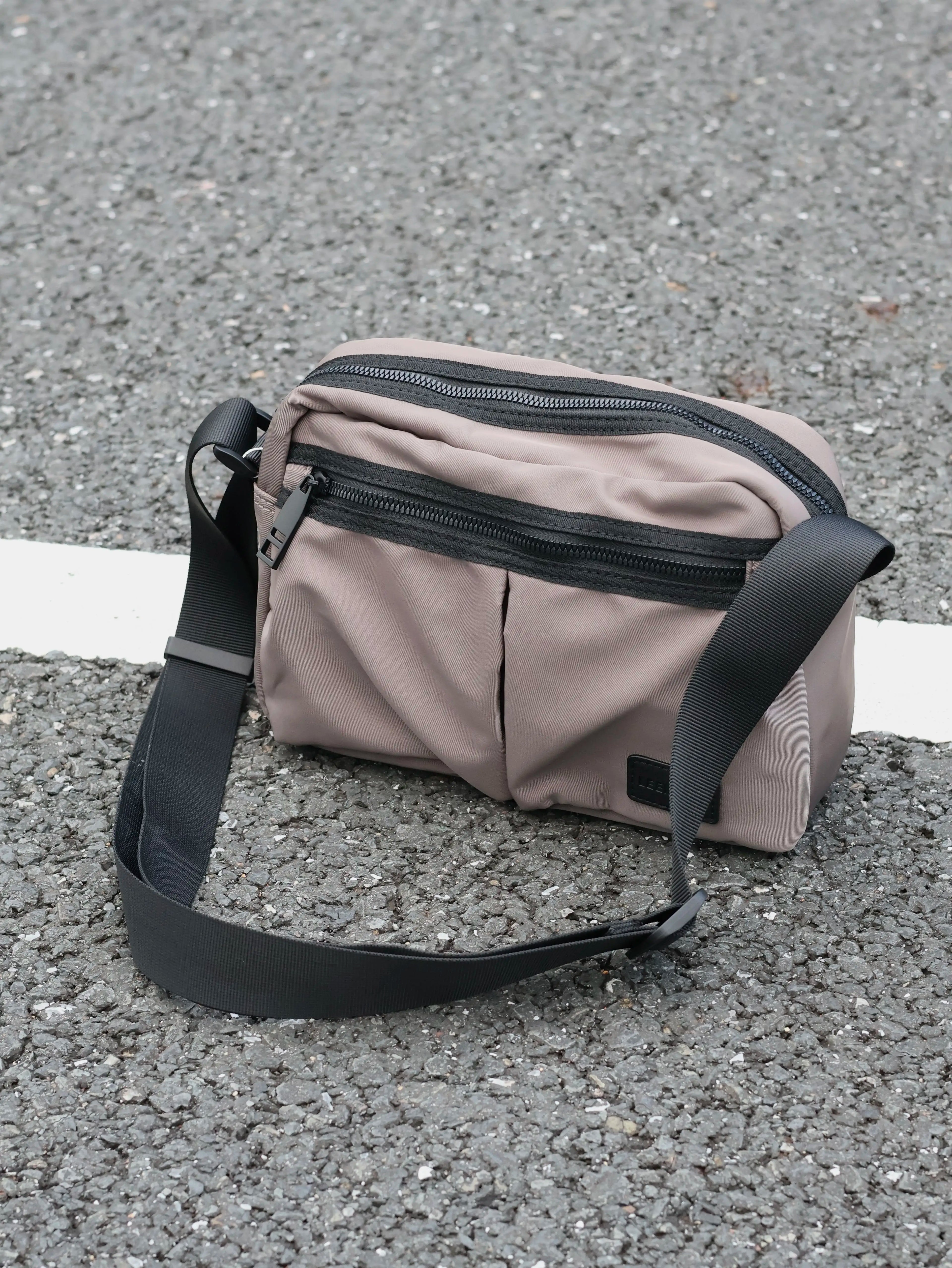 Men's Casual Commuter Waterproof Crossbody Bag