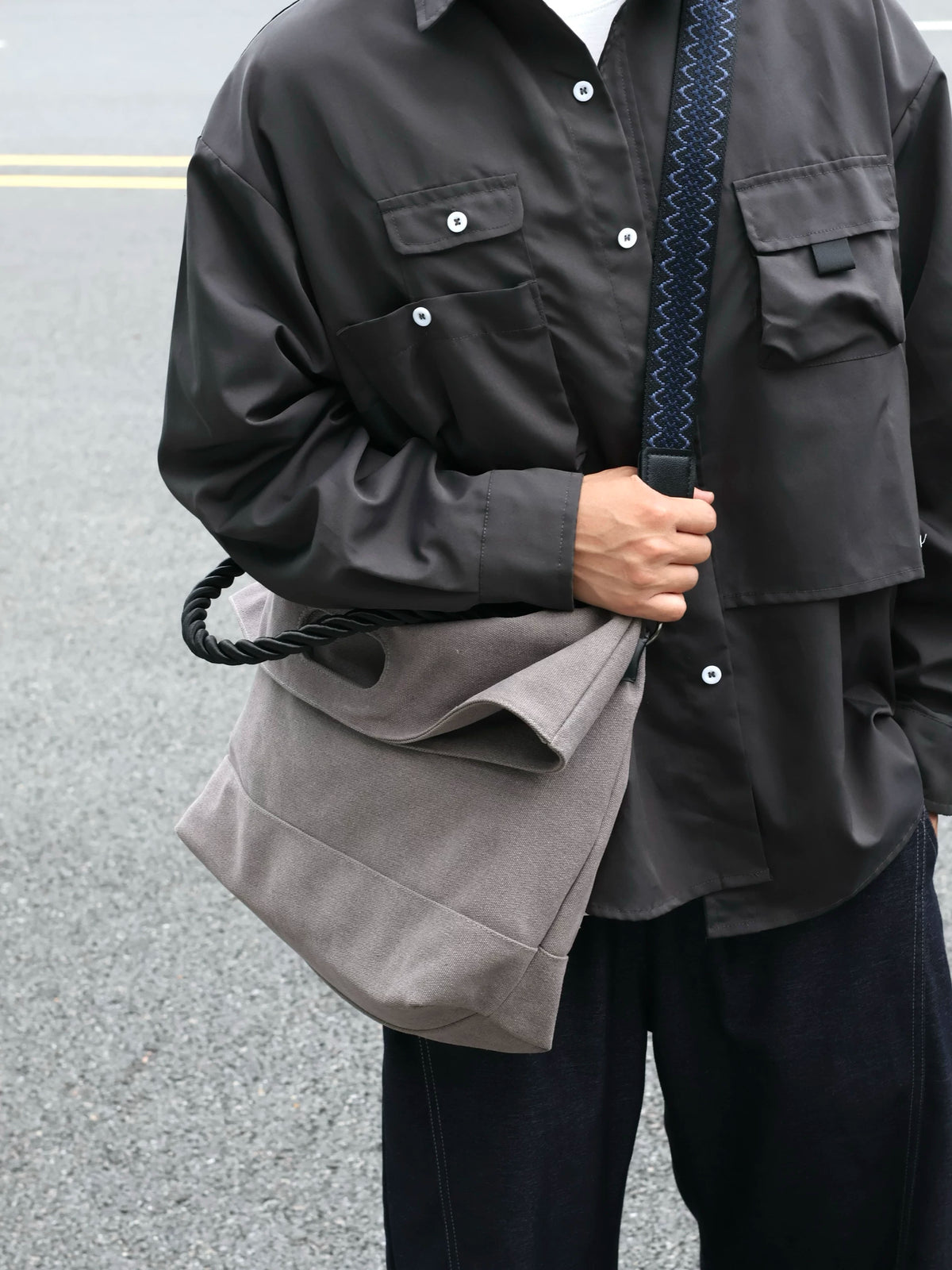 Men's Retro Large Casual Commuter Crossbody Bag