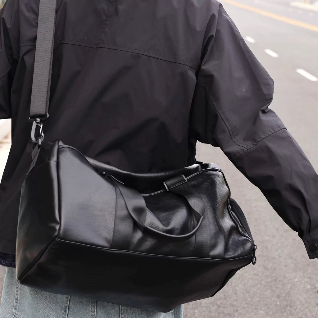 Unisex Dry and Wet Separation Large Capacity Crossbody Travel Bag