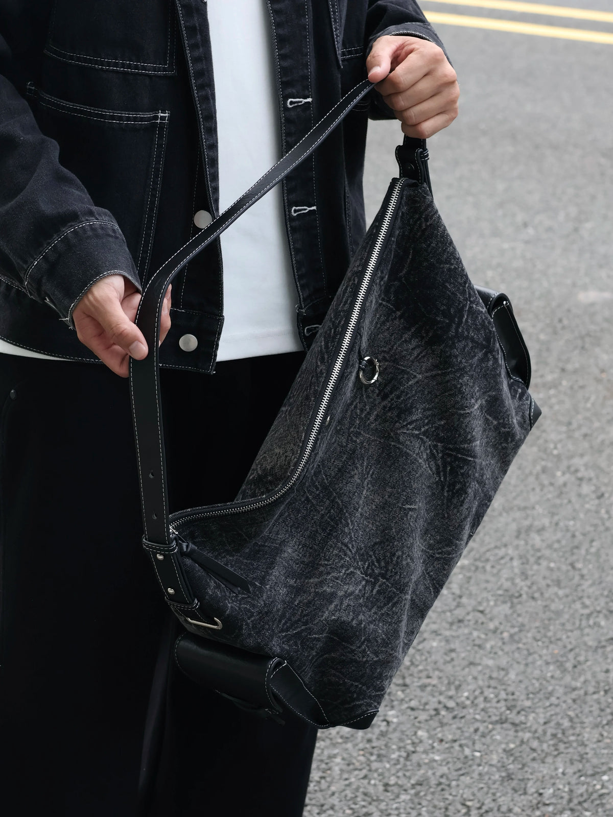 Men's Large Casual Commuter Crossbody Bag