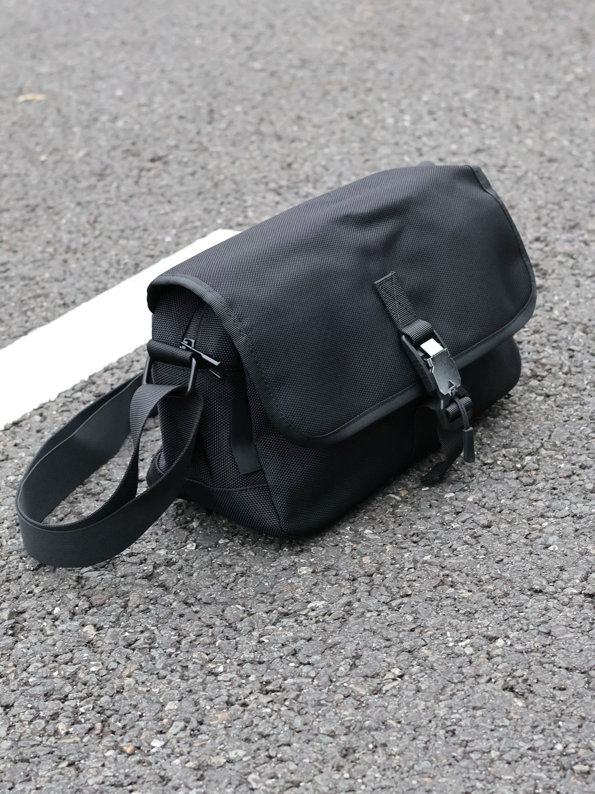 Men's Nylon Waterproof Casual Shoulder Crossbody Bag