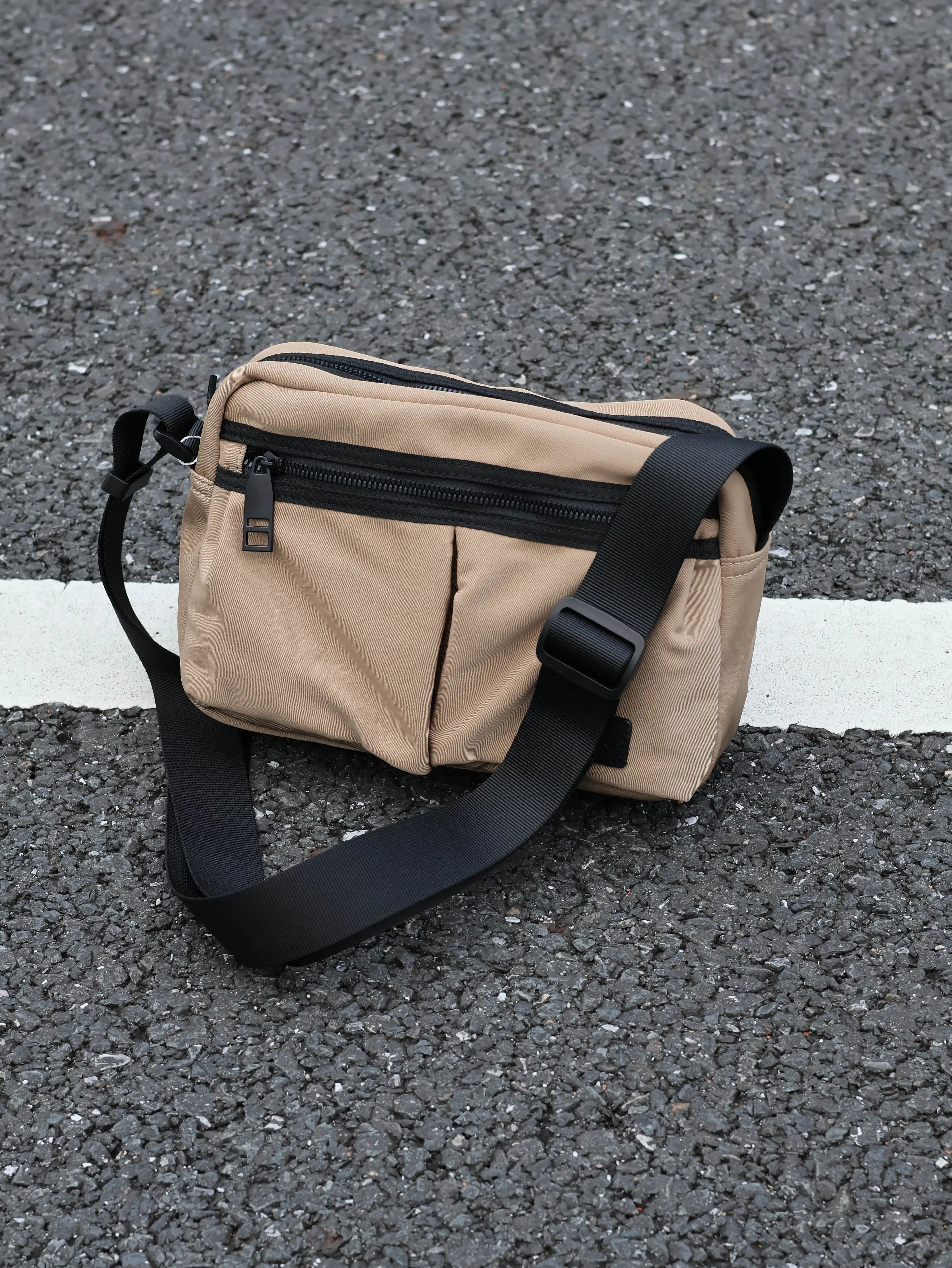 Men's Casual Commuter Waterproof Crossbody Bag