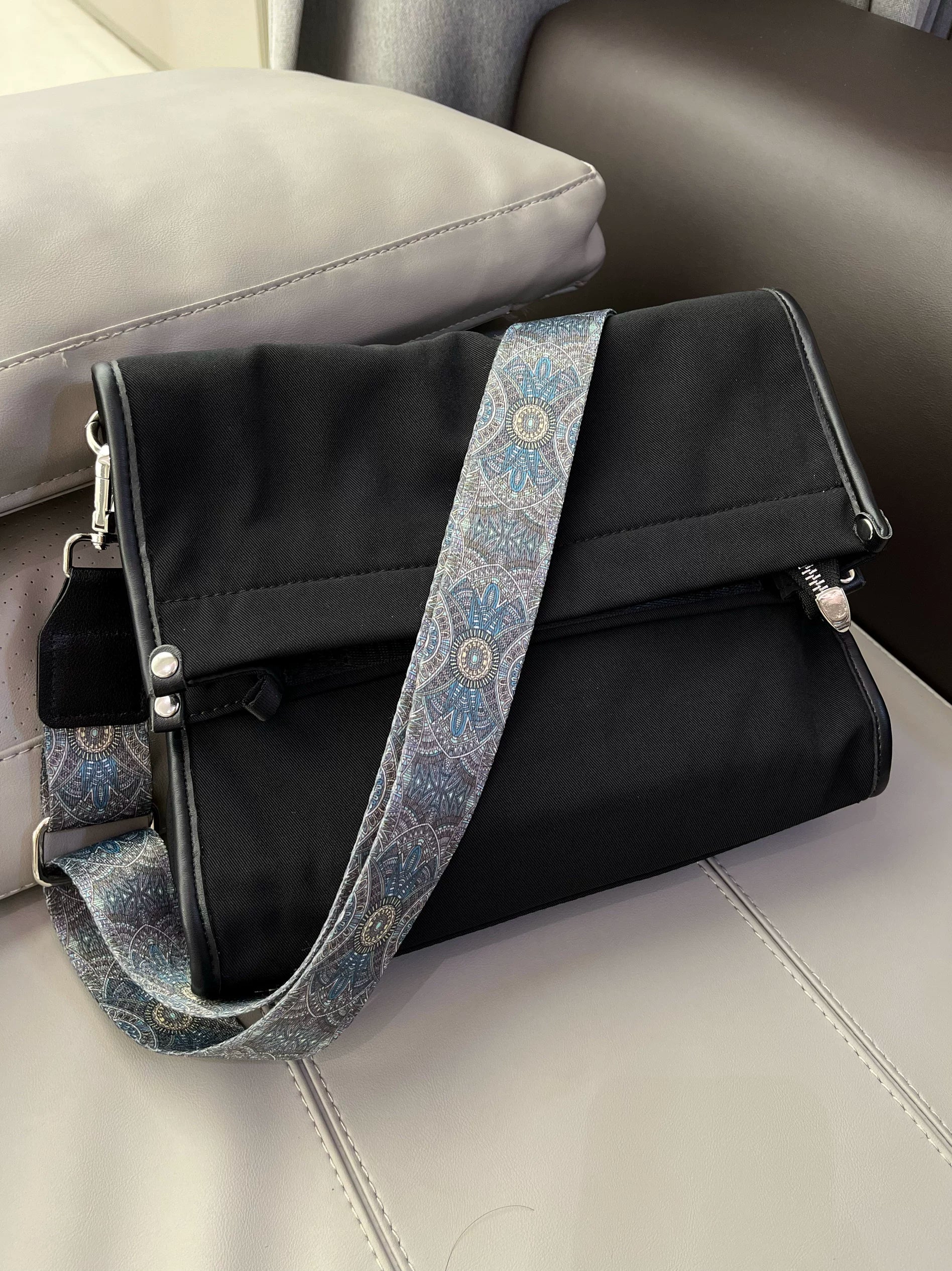 Women's Nylon Casual Messenger Shoulder Crossbody Bag