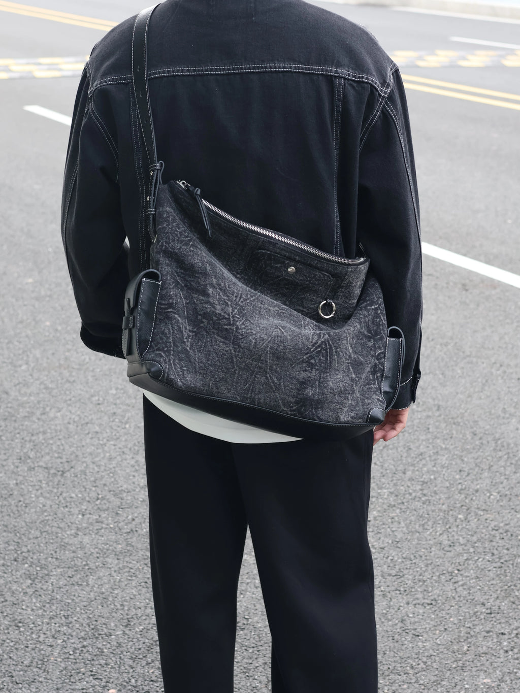 Men's Large Casual Commuter Crossbody Bag