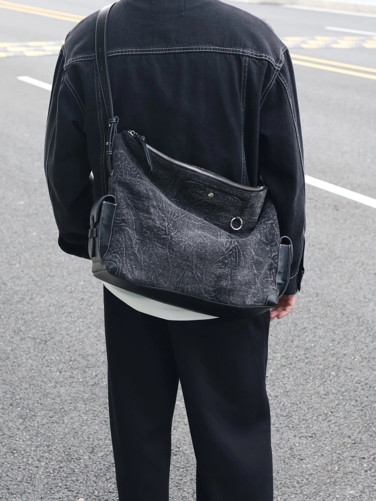Men's Large Casual Commuter Crossbody Bag